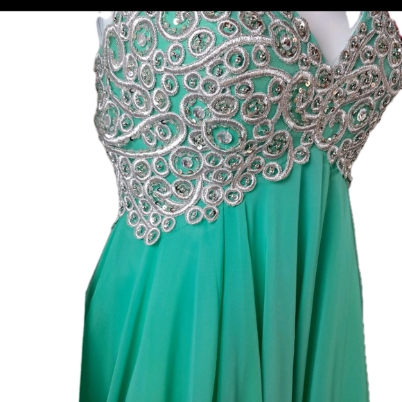 Fiesta Fashions Jade Strapless Formal Dress - Picture 5 of 9